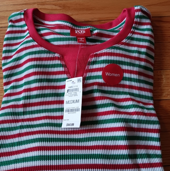 Pajamas set - Picture 4 of 5